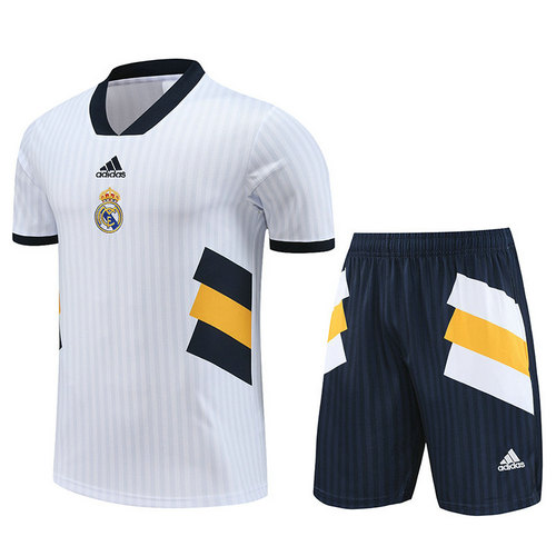 completo formaziones calcio real madrid a poco prezzo 2023 icone vintage uomo